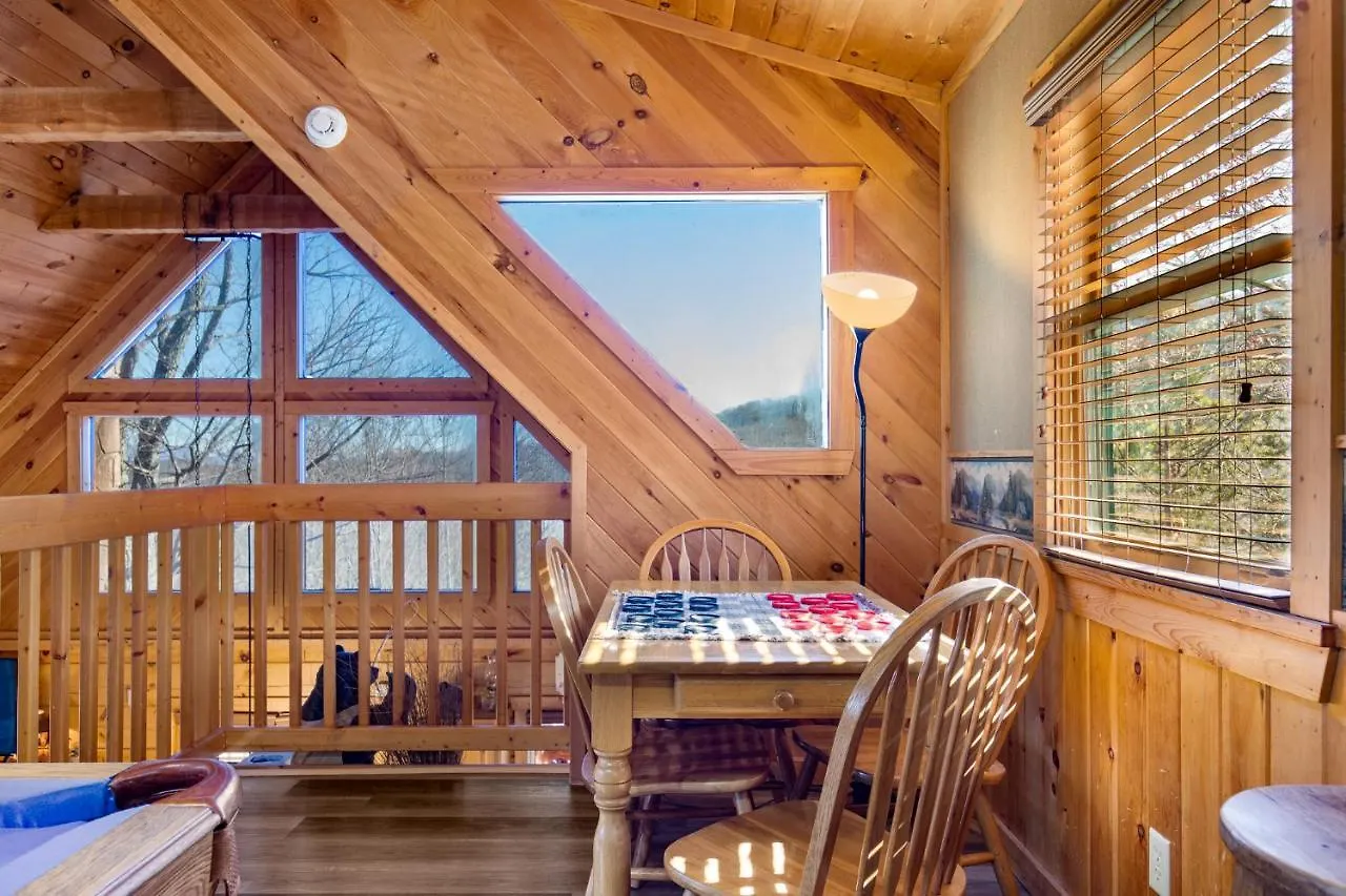 Huckleberry Ridge * Pigeon Forge