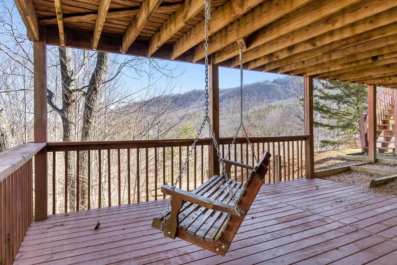 Huckleberry Ridge Pigeon Forge