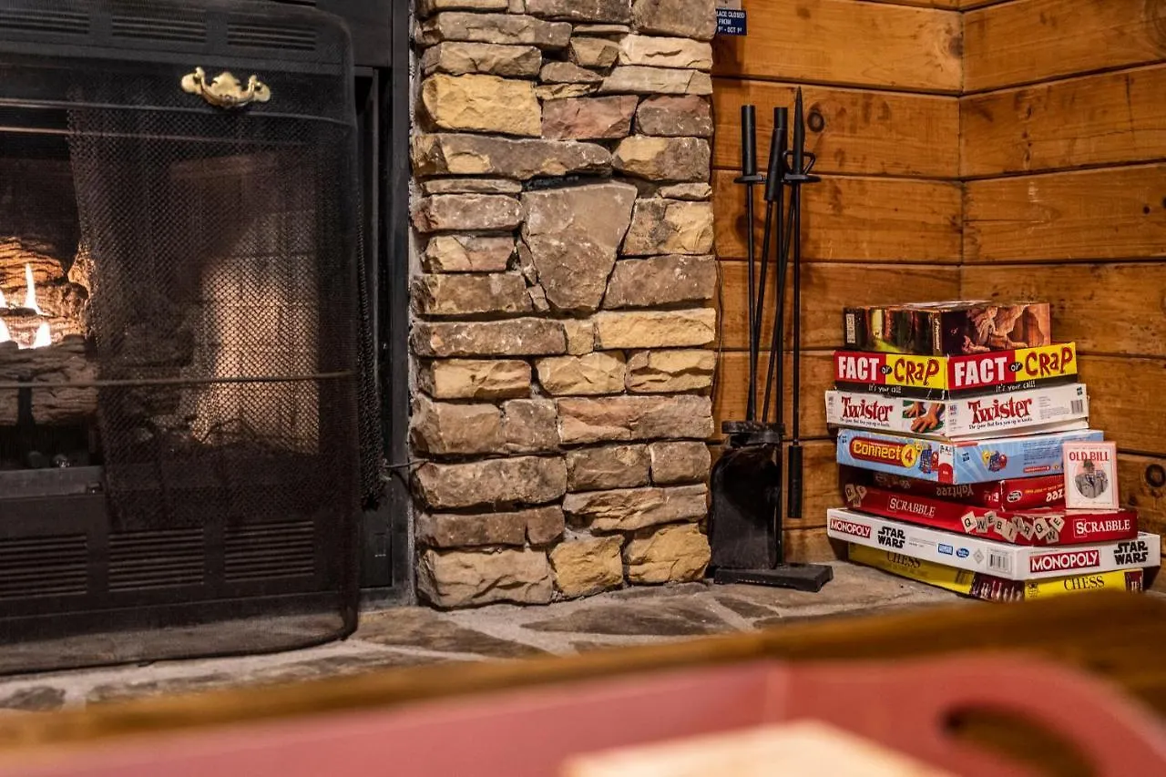 Romantic Log With Hot Tub Holiday home *