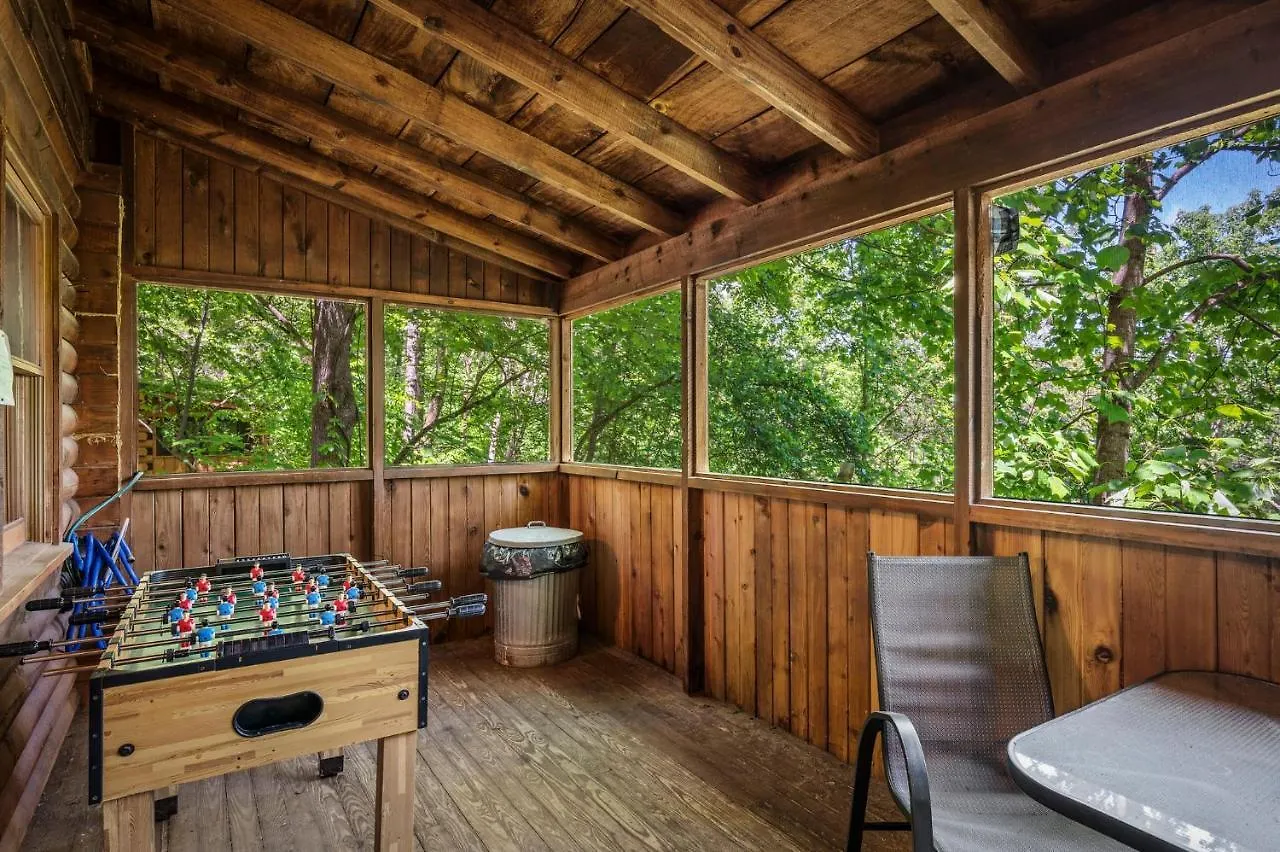 Romantic Log With Hot Tub Holiday home