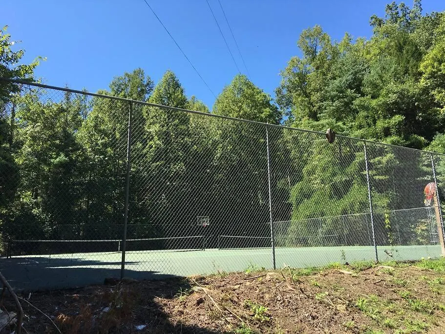 Chic Private W/ Epic Views & Amenities! Pigeon Forge