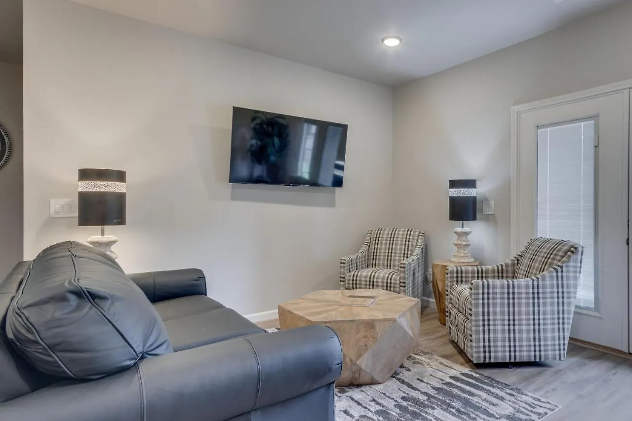 Apartment New Const 1 Bdr - Rc 2202 *