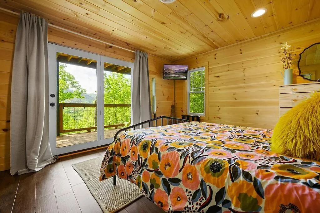 Chic Private W/ Epic Views & Amenities! Holiday home Pigeon Forge