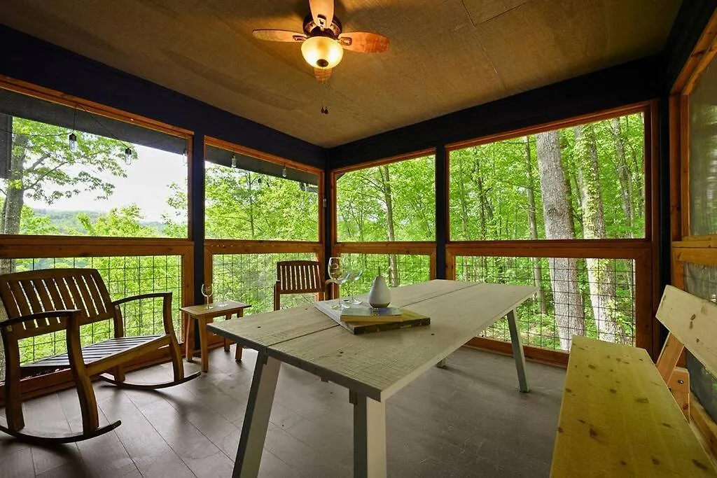 Chic Private W/ Epic Views & Amenities! Pigeon Forge