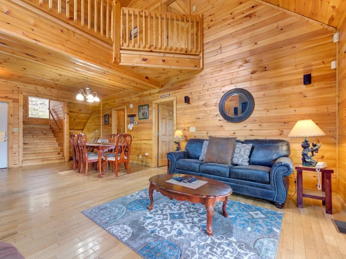 Holiday home Splashing Sunrise, 2 Bedrooms, Private Pool, Arcade, Hot Tub, Sleeps 6 Pigeon Forge