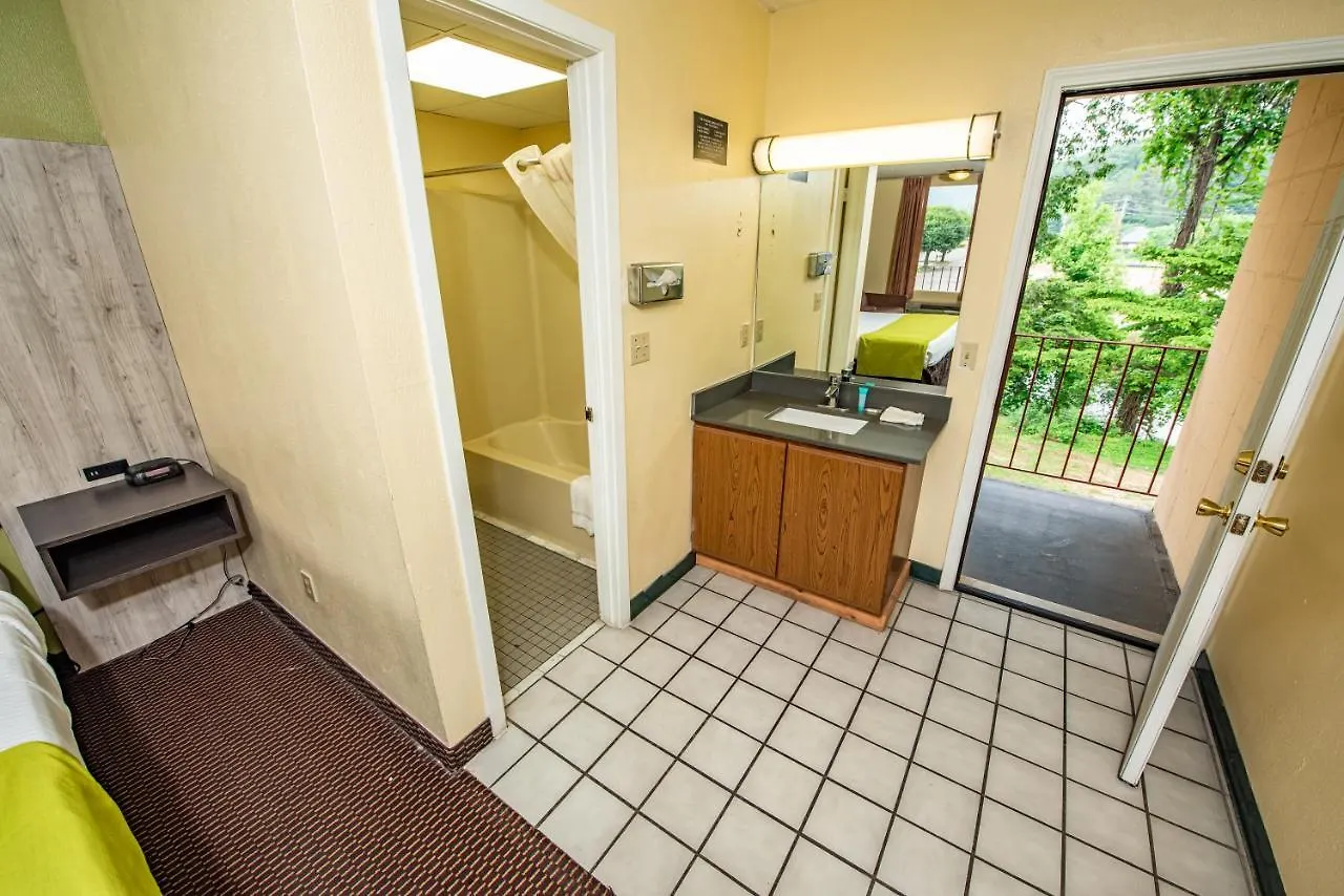 Motel River Place 3*