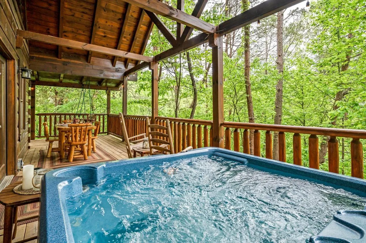 Charming Cabin W/ Hot Tub, Game Room, Location * Pigeon Forge