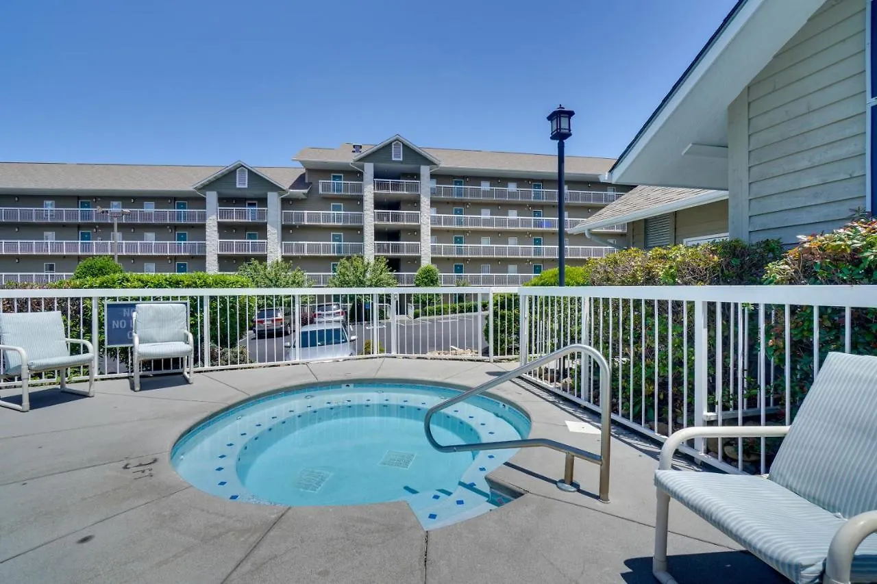 Apartment Retreat With Community Pool!