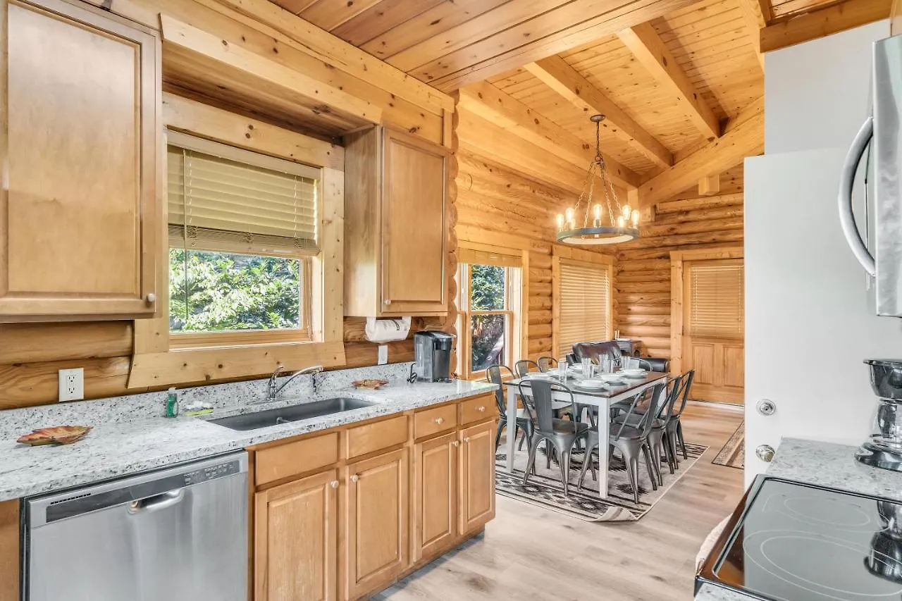 Holiday home Hibernation Station-indooroutdoor Pool, 1089 Free Tickets Each Paid Day! *