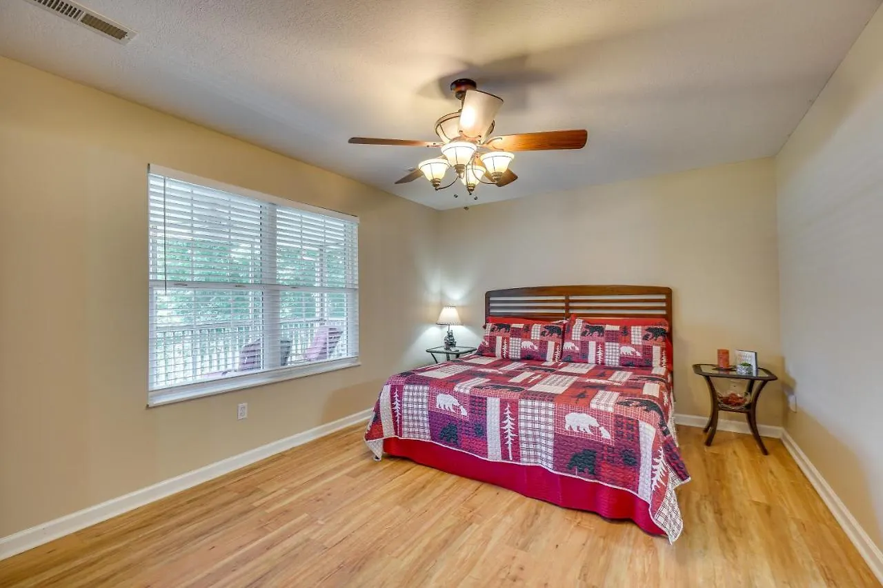 With Screened Porch, 3 Mi To Town! Pigeon Forge