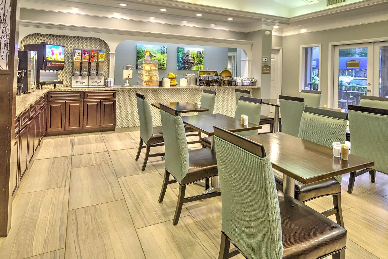 Hotel Western Plaza 3*