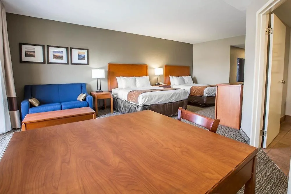 Hotel Vista Near Island Drive And Convention Center 3*