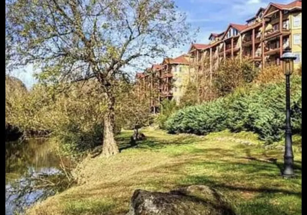 Apartment Bill's On Little Pigeon River