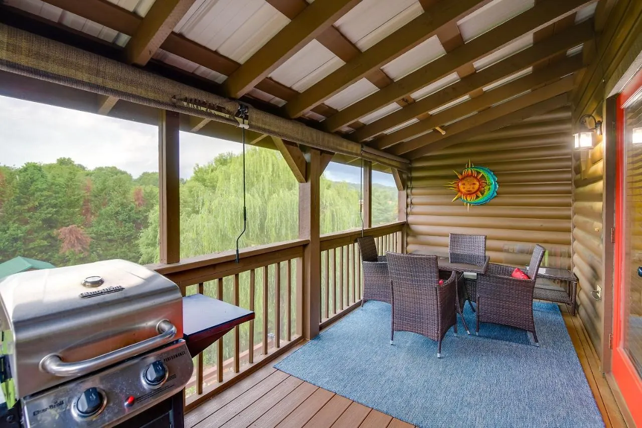 Holiday home Vacation With Hot Tub And Yard