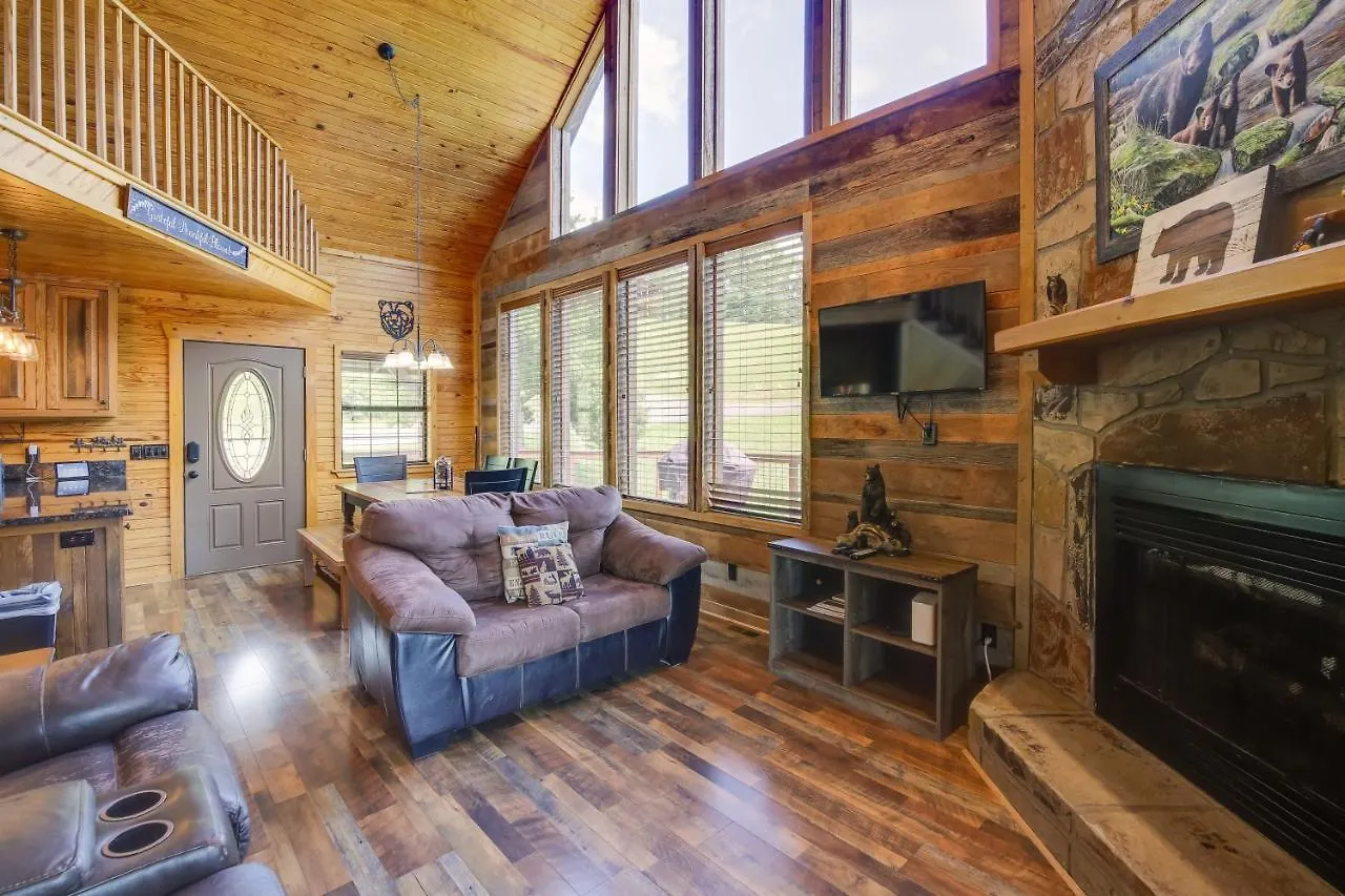 Holiday home Vacation With Hot Tub And Yard Pigeon Forge