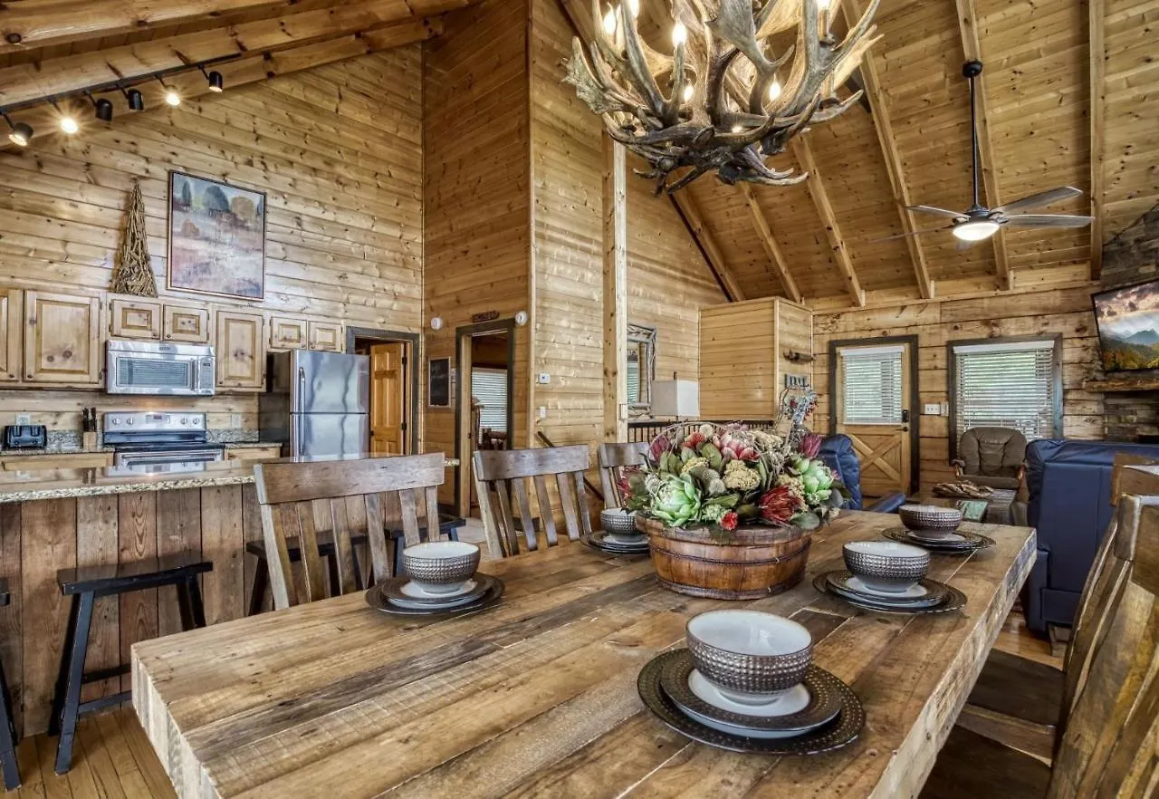 Ern858 - Eagles On High - Great Location! Close To The Action! Holiday home Pigeon Forge