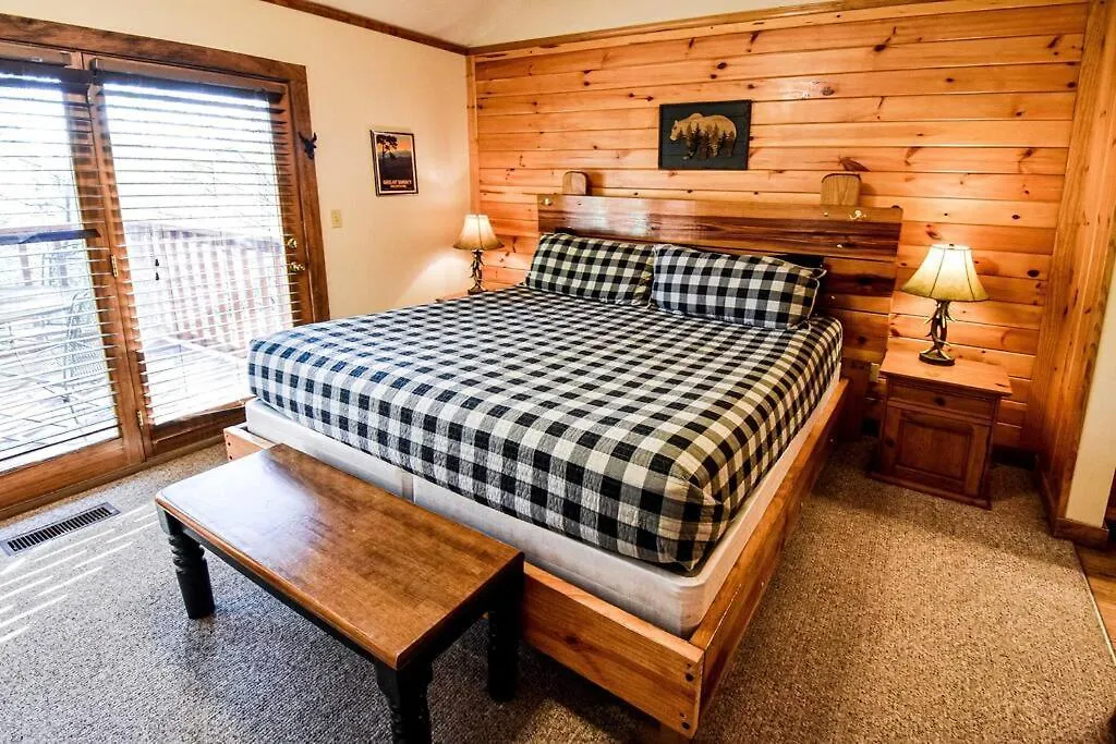 Four Private - Hot Tub - Arcade - Fast Wi-fi - One Minute To Parkway Fun