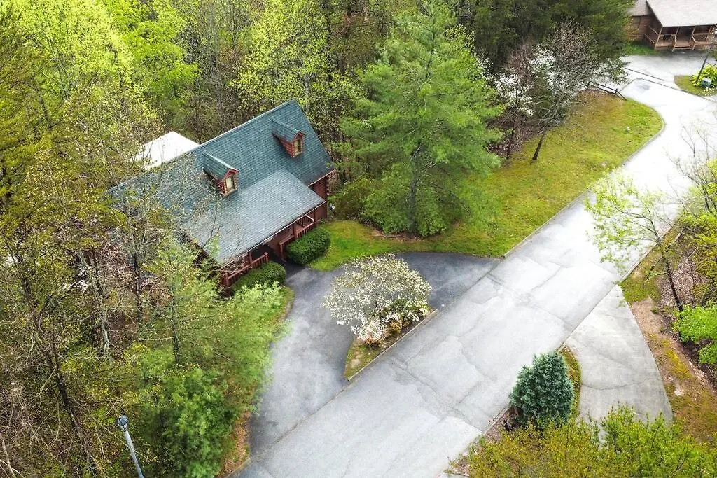 Holiday home Four Private - Hot Tub - Arcade - Fast Wi-fi - One Minute To Parkway Fun