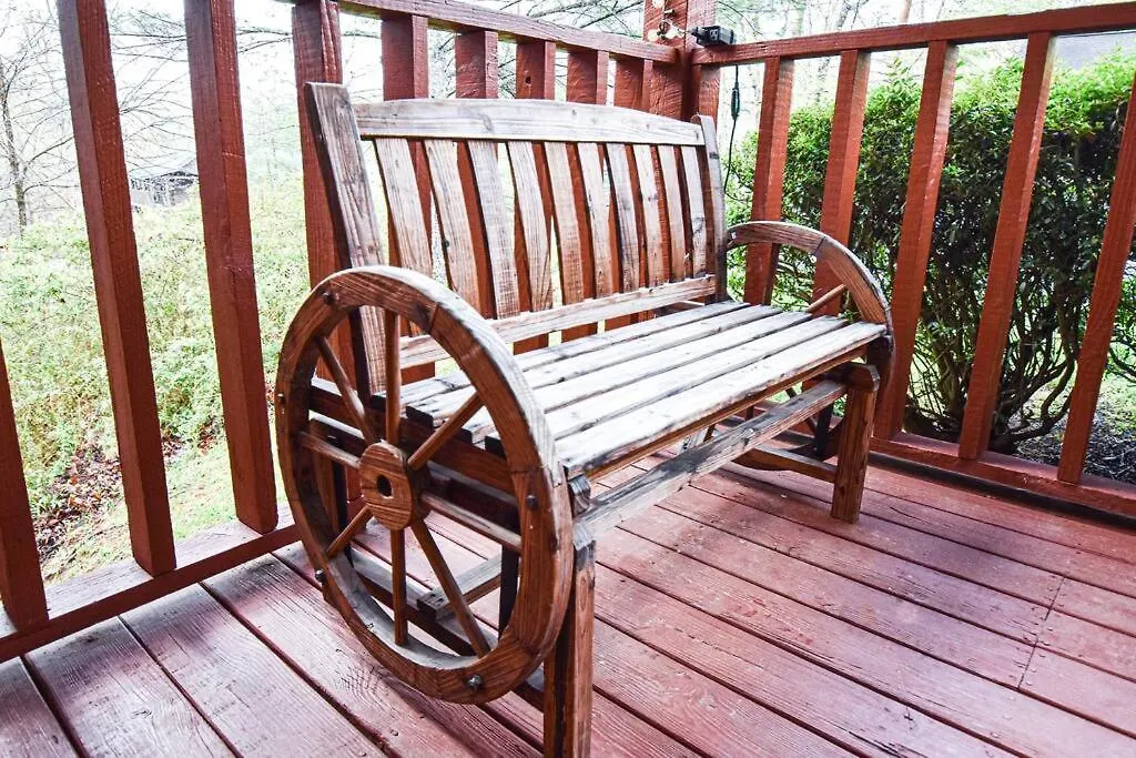 Holiday home Four Private - Hot Tub - Arcade - Fast Wi-fi - One Minute To Parkway Fun