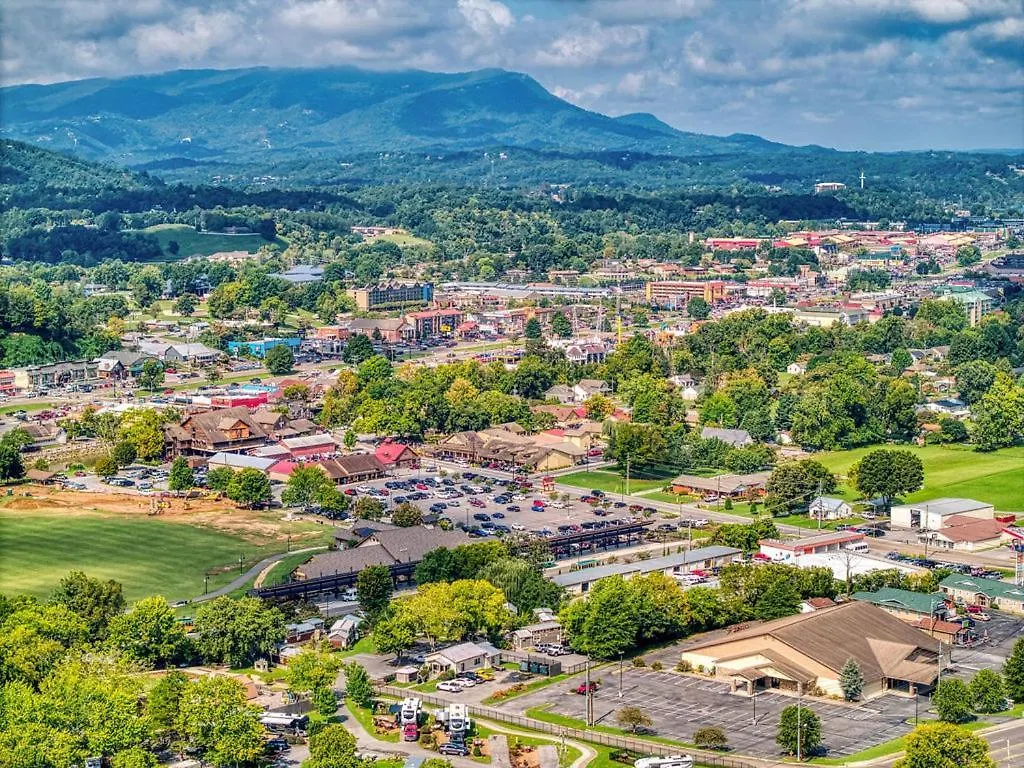 Prázdninový dům A Stones Throw, Get 1089 Free Attraction Tickets Per Paid Day, Dollywood And Much More! Pigeon Forge