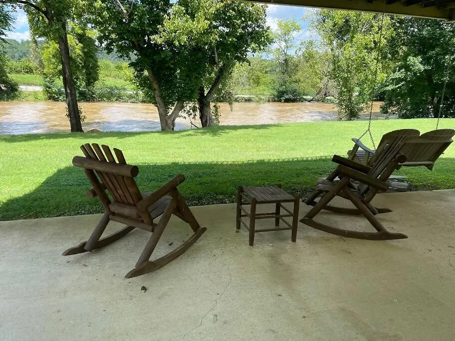 River Oar'asis Holiday home Pigeon Forge