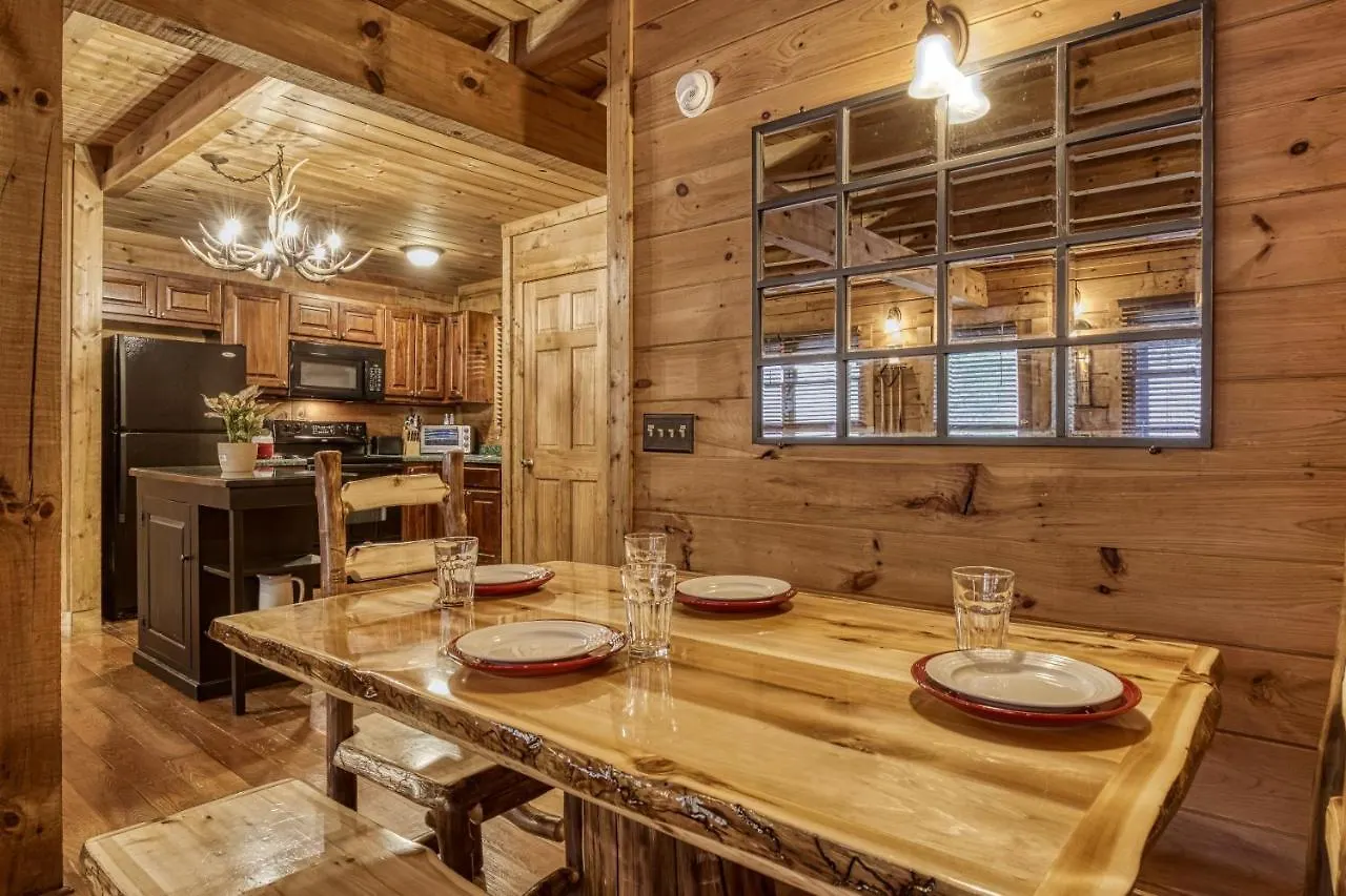 Bridgewood Cabin, Hot Tub, 1089 Of Free Attraction Tickets For Each Paid Day, Dollywood And More! * Pigeon Forge