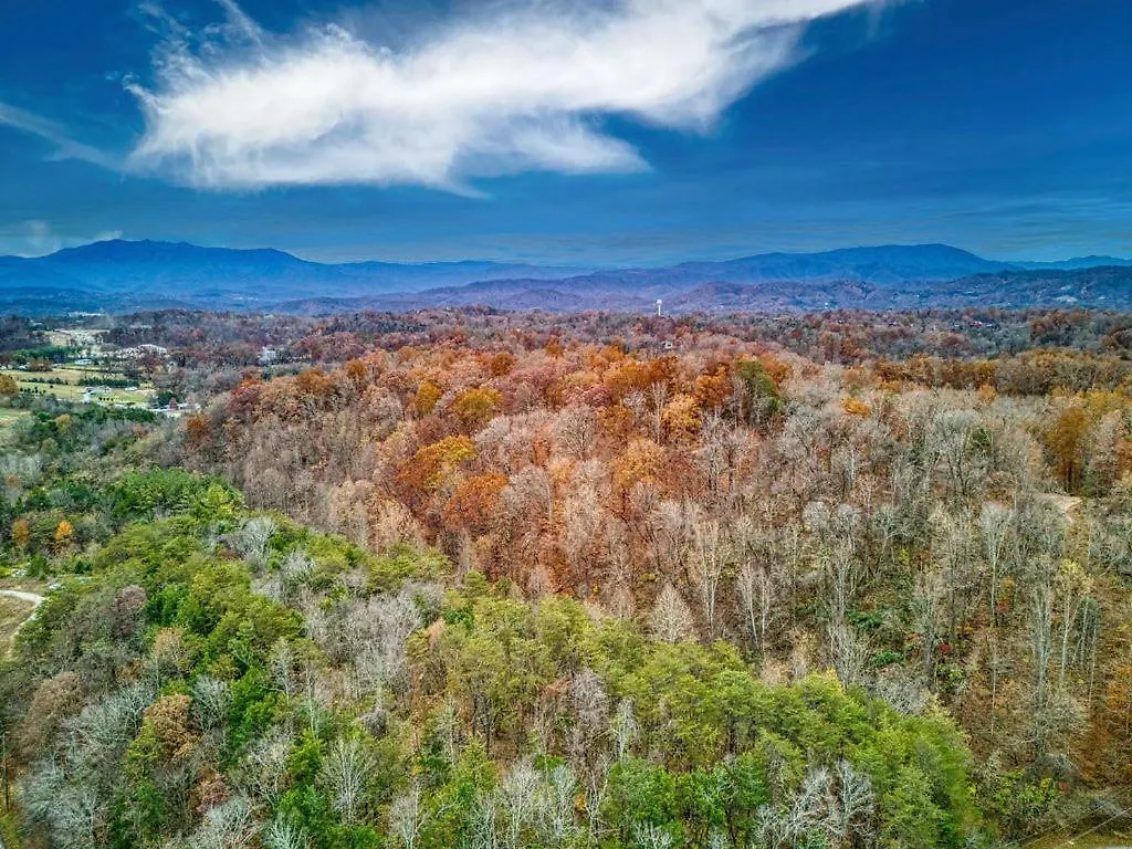 Holiday home Bridgewood Cabin, Hot Tub, 1089 Of Free Attraction Tickets For Each Paid Day, Dollywood And More! Pigeon Forge