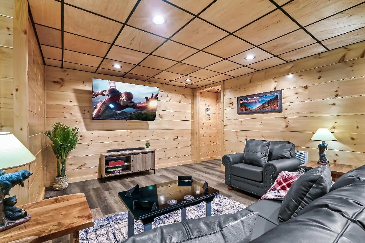 Mountains R Calling, Cozy Hideaway, King Beds, Hot-tub, Arcade, Ev Ready 別荘 *