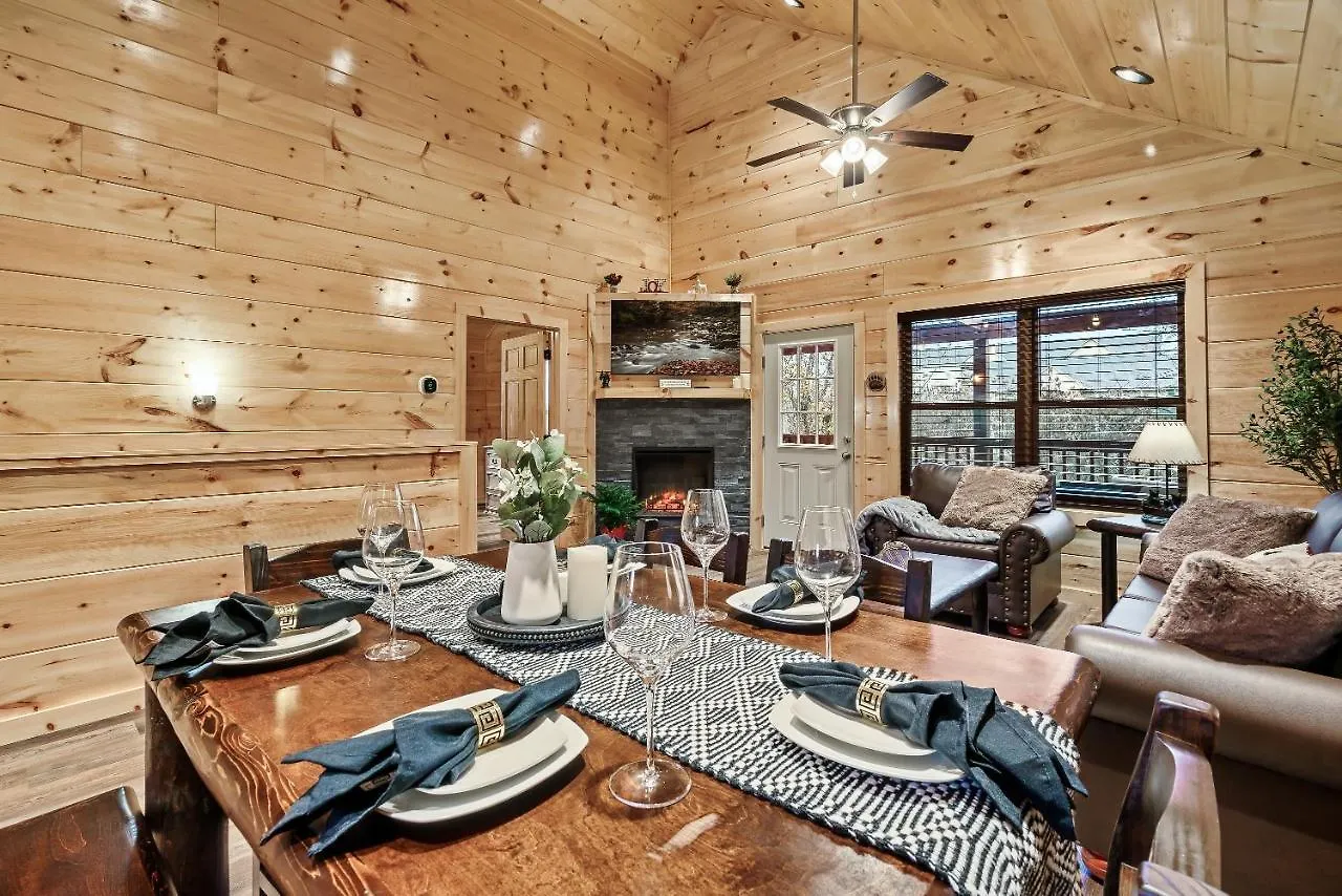 Mountains R Calling, Cozy Hideaway, King Beds, Hot-tub, Arcade, Ev Ready 別荘