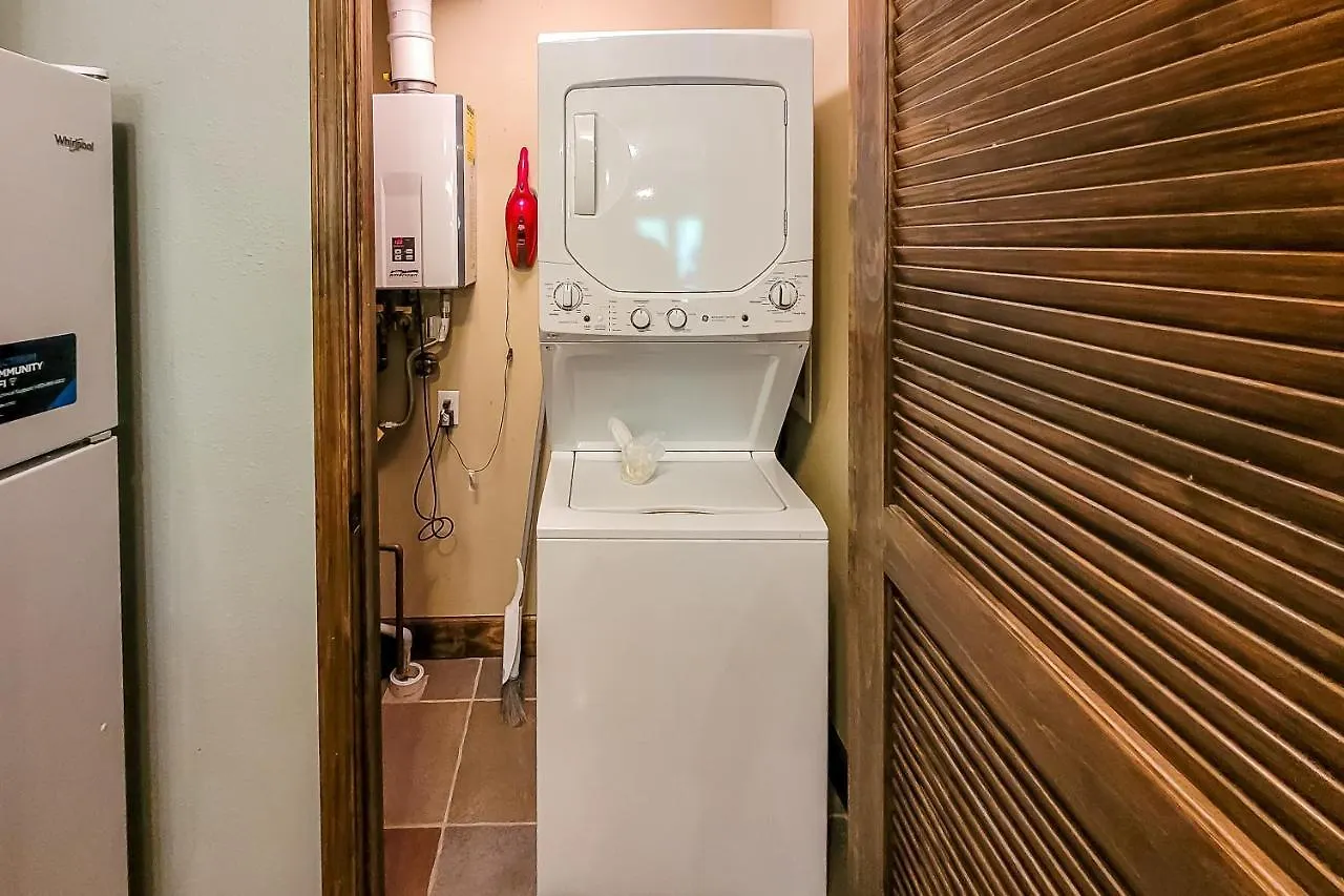 River Place 527