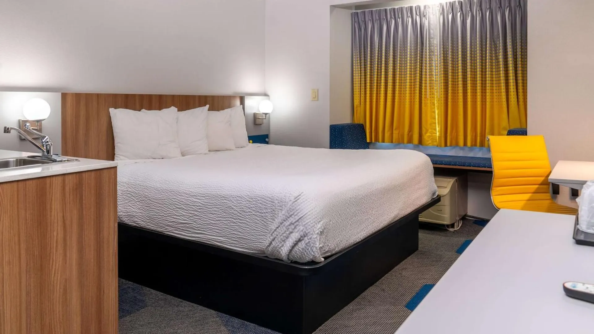 Microtel & By Wyndham