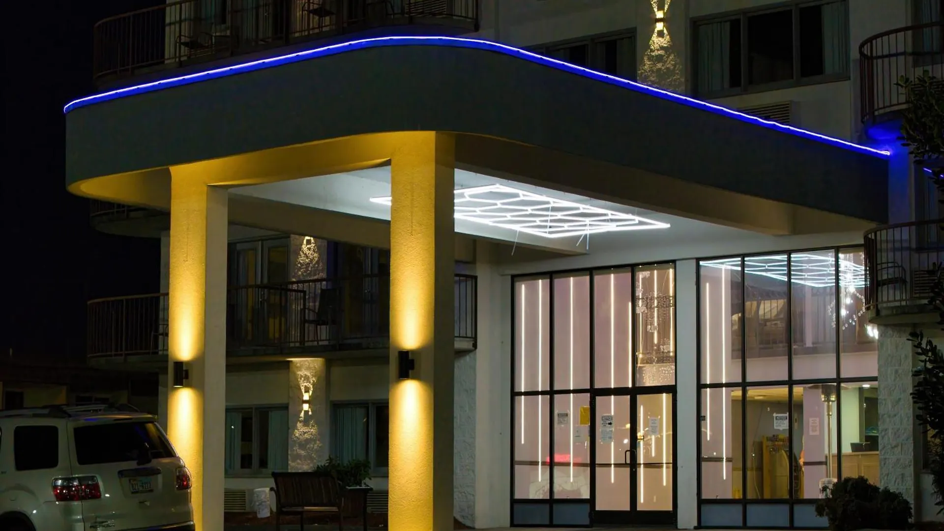 Hotel Park Tower 2*
