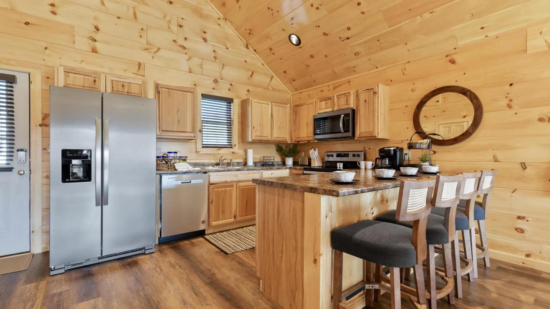Parkway Paradise W/ Private Hot Tub *
