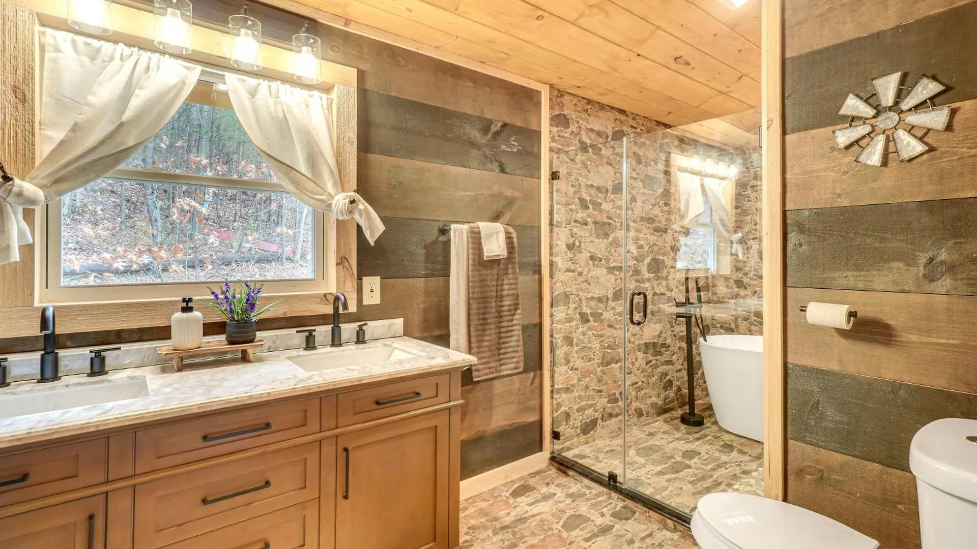 Cozy Sevierville Cabin With Hot Tub And Game Room! Pigeon Forge