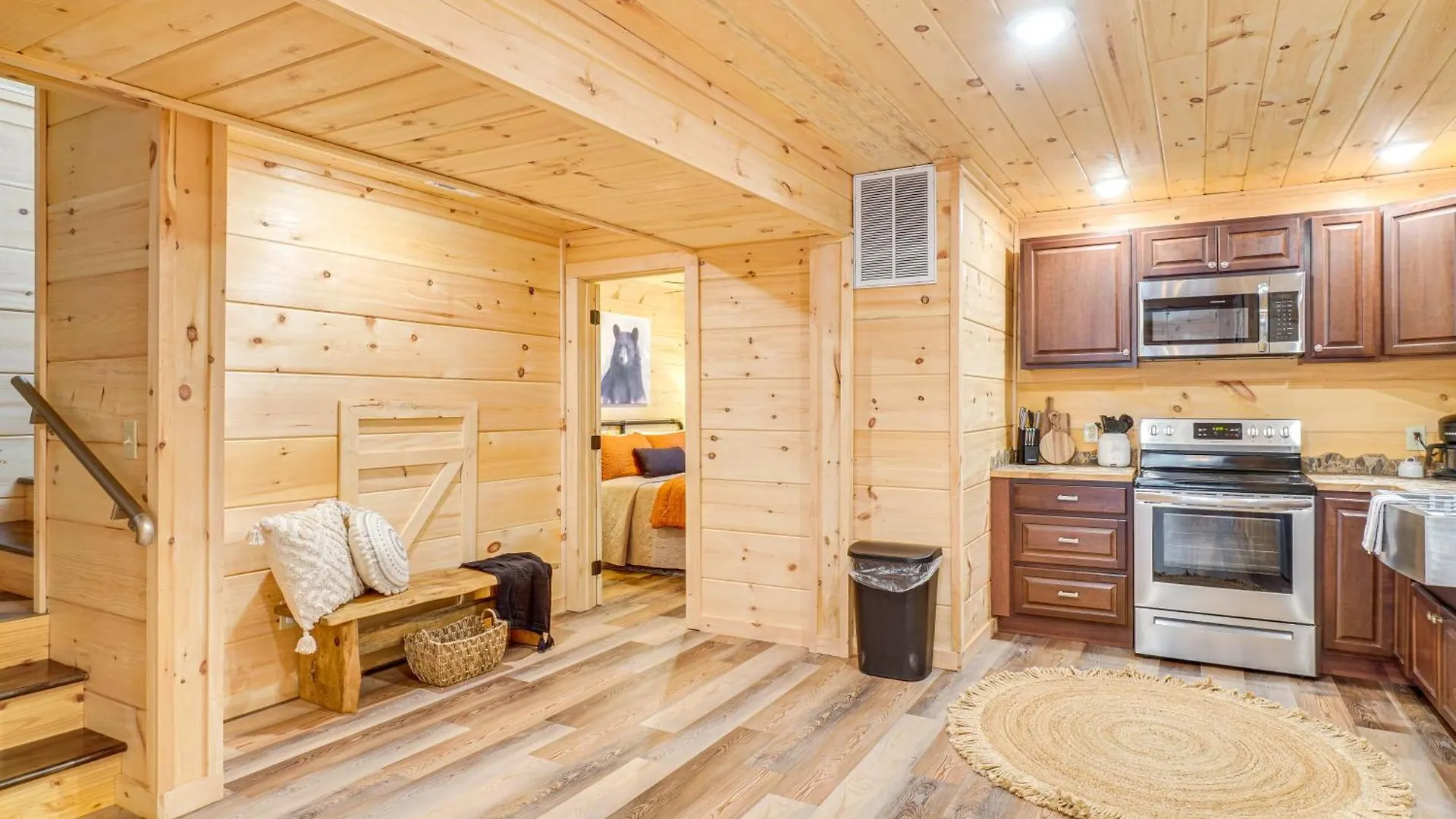 Cozy Sevierville Cabin With Hot Tub And Game Room! Holiday home