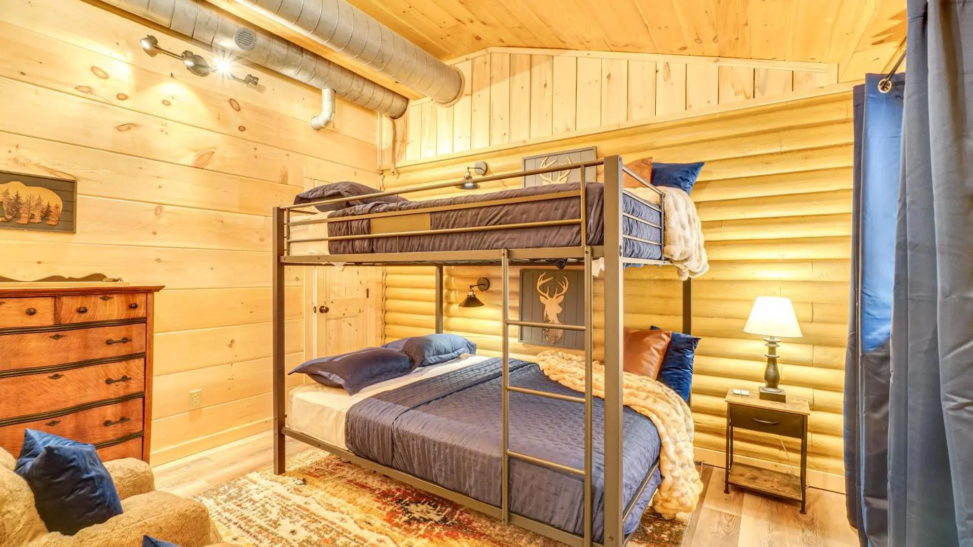 Cozy Sevierville Cabin With Hot Tub And Game Room!