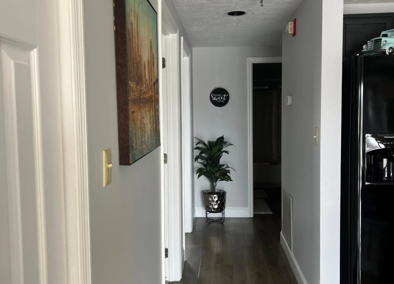 River Place #611 3bd *