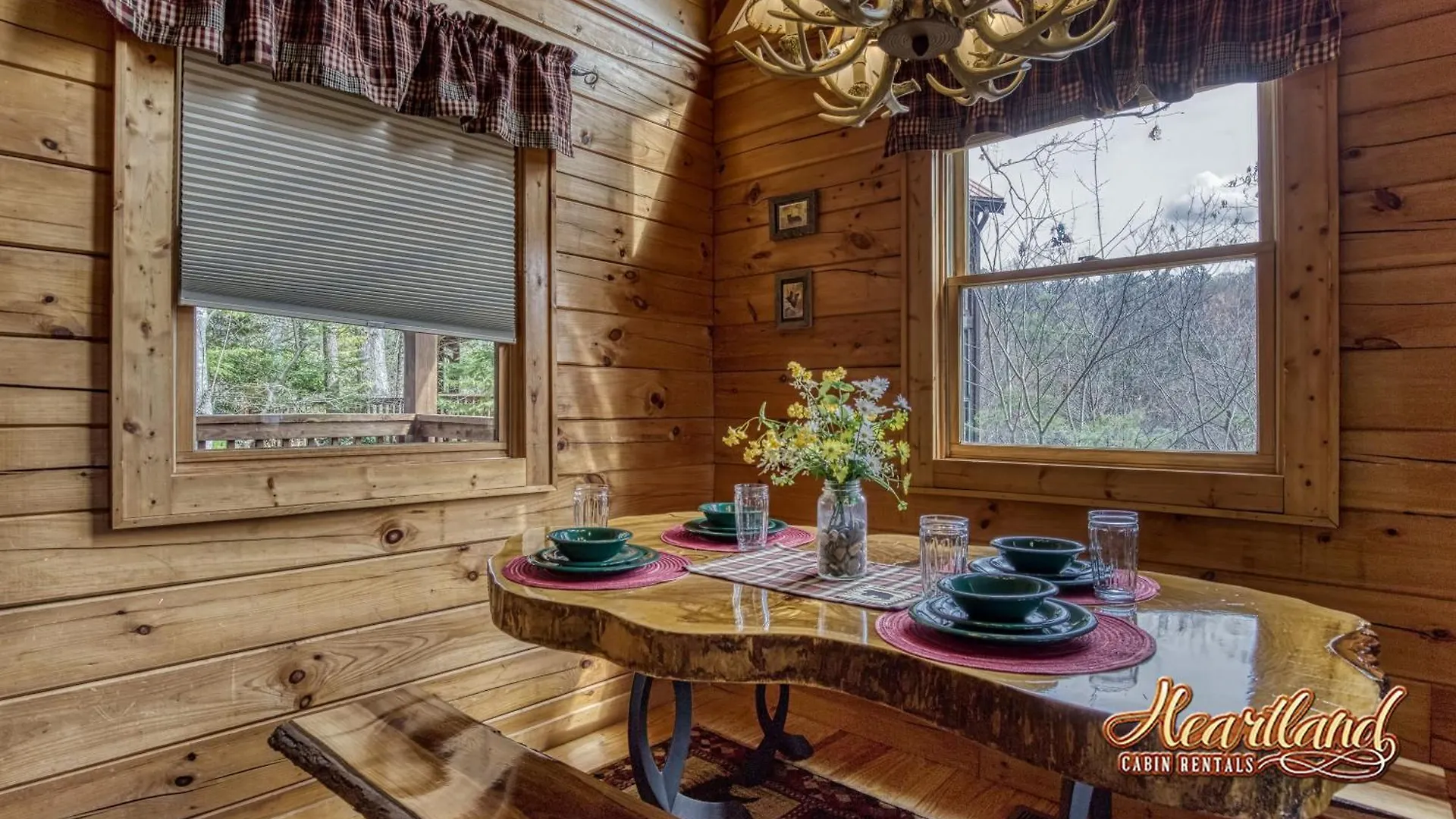 Of The World 2 Bedroom 2 Bath Between And Gatlinburg