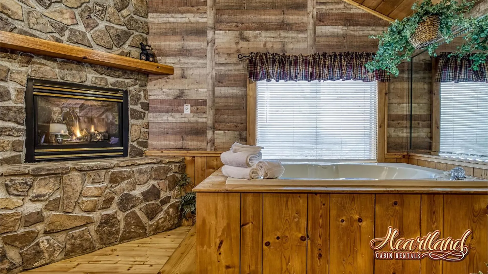Of The World 2 Bedroom 2 Bath Between And Gatlinburg Holiday home