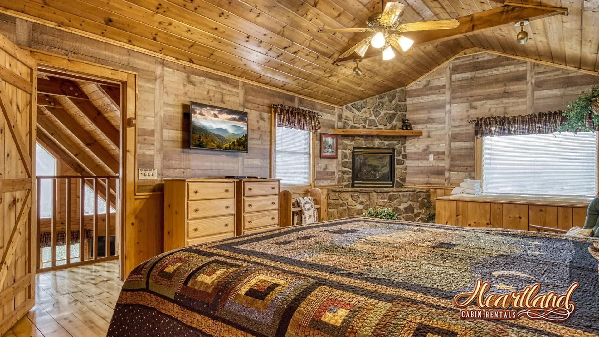 Of The World 2 Bedroom 2 Bath Between And Gatlinburg Holiday home Pigeon Forge