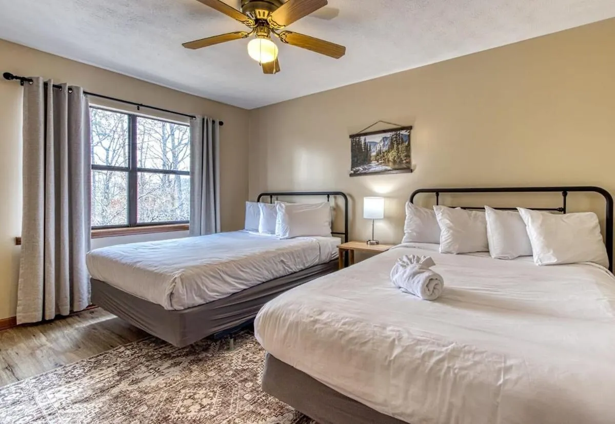 Pinecrest 1k 2q Next To Dollywood Holiday home Pigeon Forge