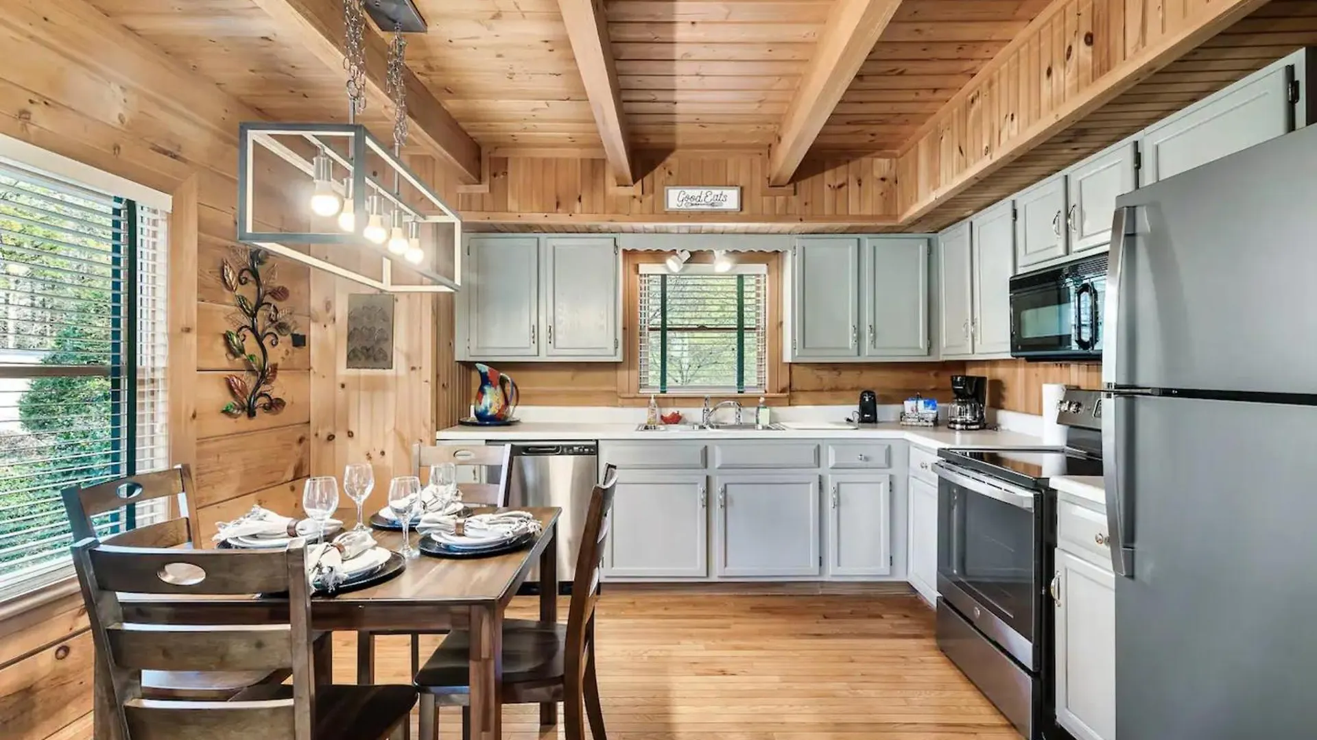 Holiday home Views 1br15bath Pet-friendly With Hot Tub & Bbq Pigeon Forge