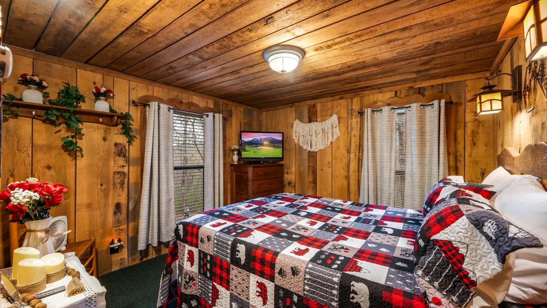 10 Miles Away From The Heart Of It All! Villa