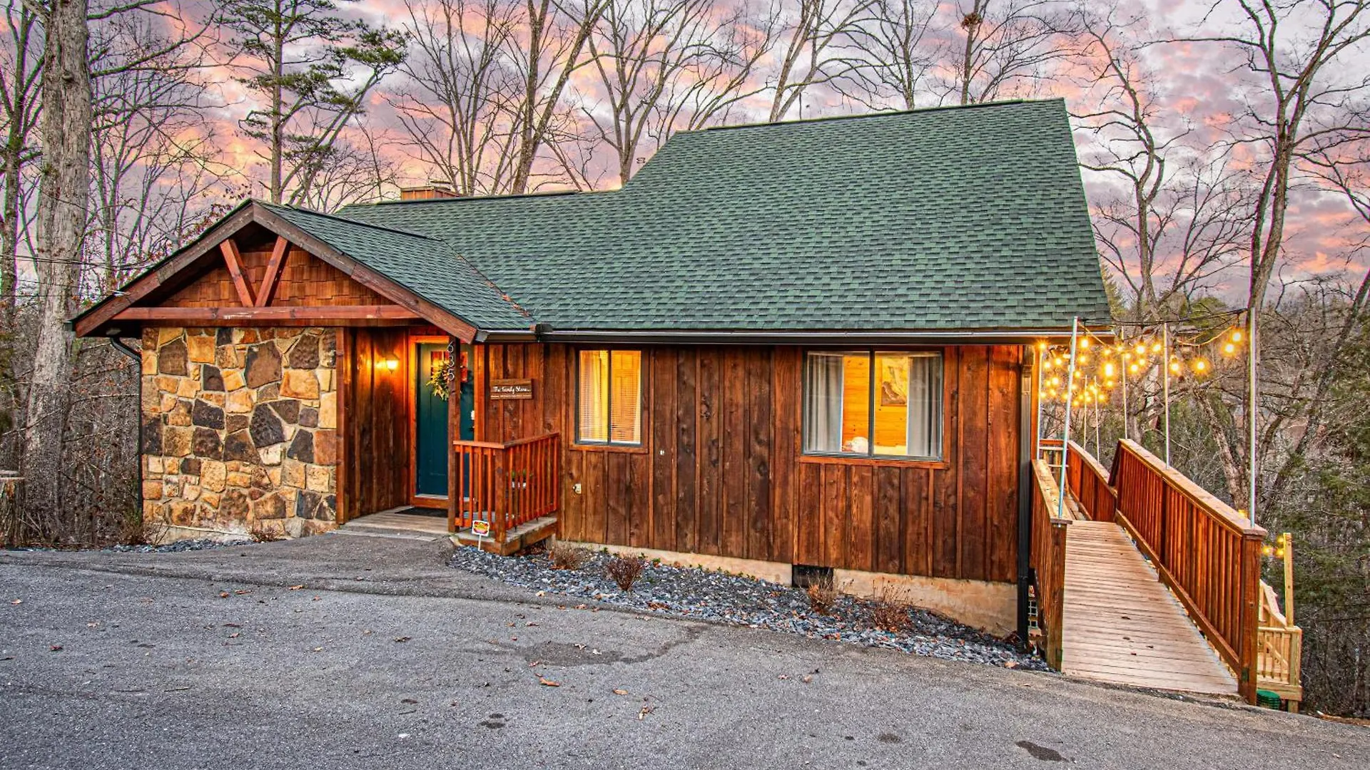 The Family Stone Luxe Sleeps 12 Hot Tub Dogfriendly Dollywood * Pigeon Forge