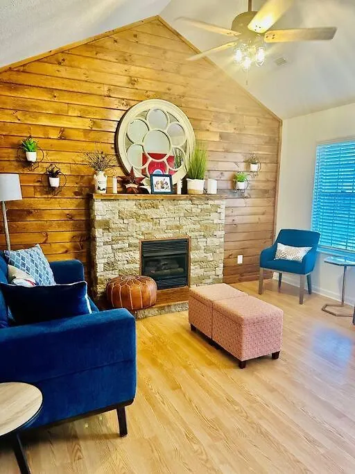 Cozy Near Attractions * Pigeon Forge