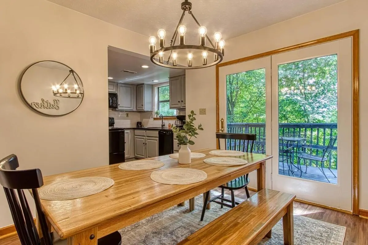 Holiday home Near Dollywood Updated - Pinecrest Townhomes