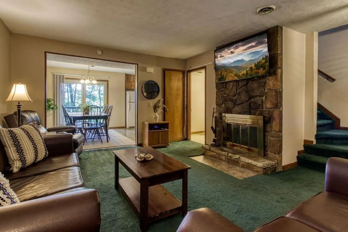Holiday home Pinecrest Townhomes-1king-2queen Unit