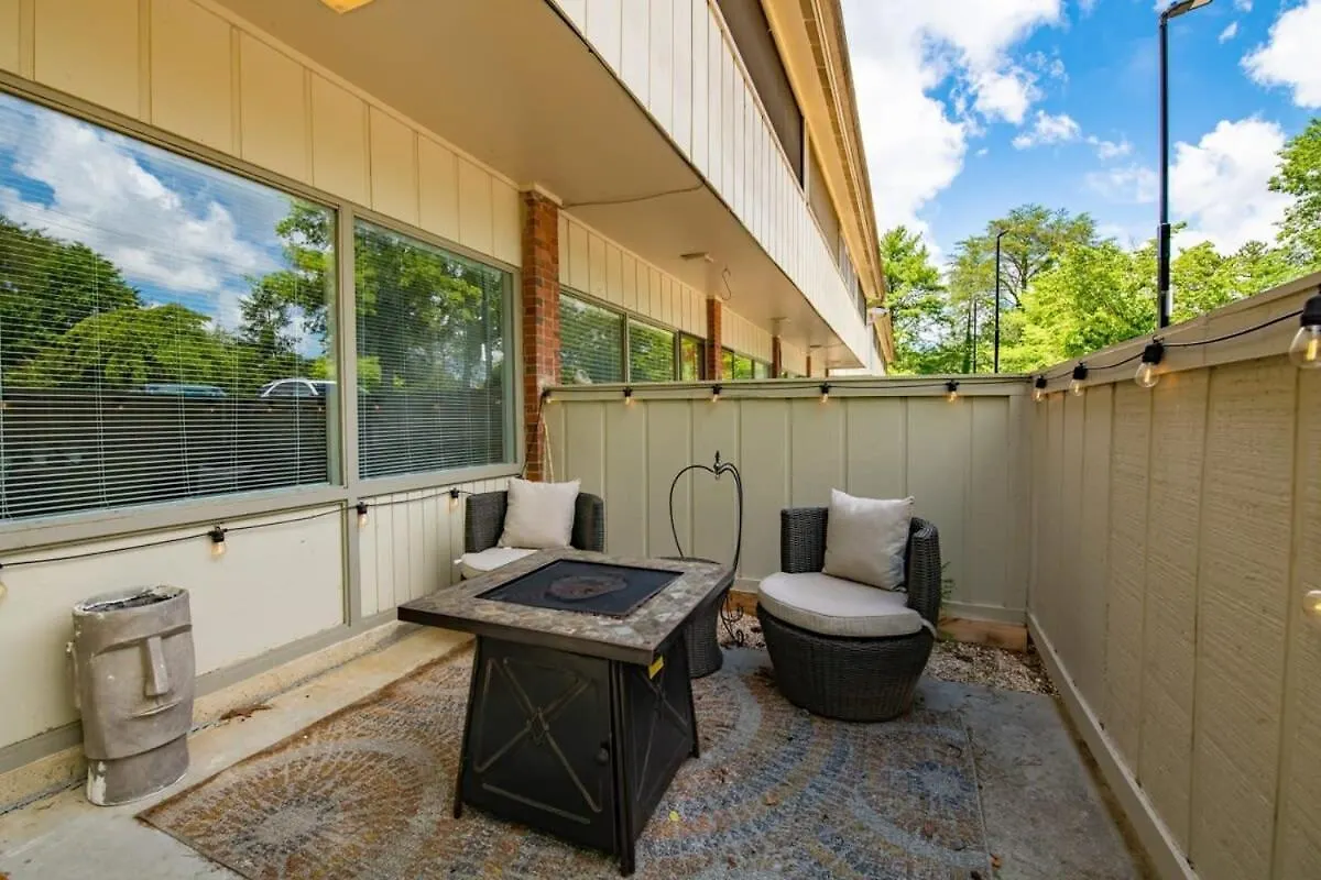 Close 2 Dollywood~rustic~sleeps 6~family Fun Apartment