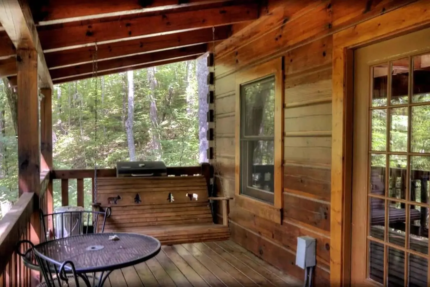 Cozy Loft Firepit, Jacuzzi Near *