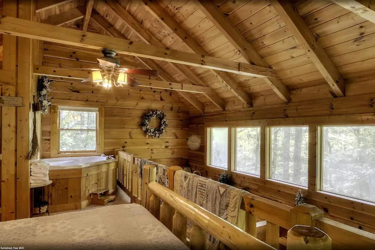 Cozy Loft Firepit, Jacuzzi Near Holiday home Pigeon Forge